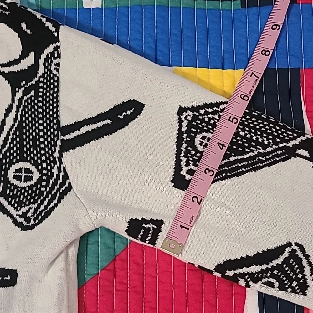 THE Bestsey Johnson Gun Sweater - Picture 6 of 8